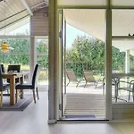 Wegher - 650m From The Sea By Interhome